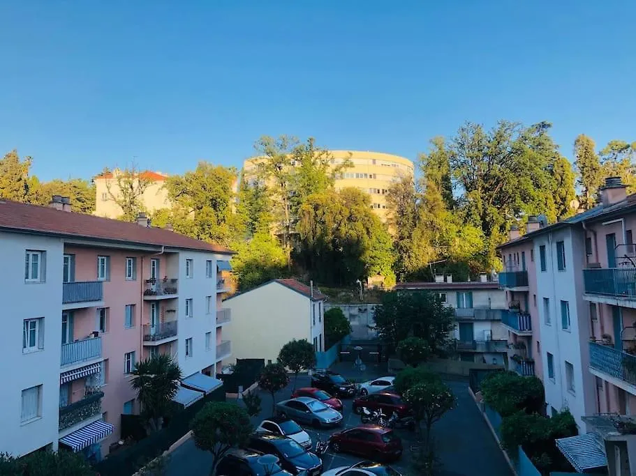 Bel Appartement - 50M2 A 7 Minutes Du Centre Au Calme Nice France