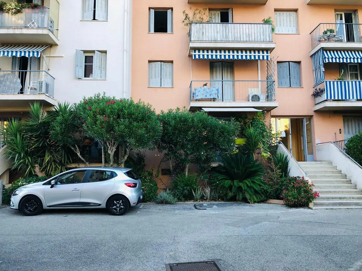 Bel Appartement - 50M2 A 7 Minutes Du Centre Au Calme Nice