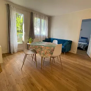 https://turgot-bleu.hotels-rhonealpes.com