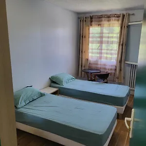  Séjour chez l'habitant Private Room-3 In Hannana Apartment- 2 Min Walk To Tram 12 Min To Nice Train Station 15 Min To Massena Place